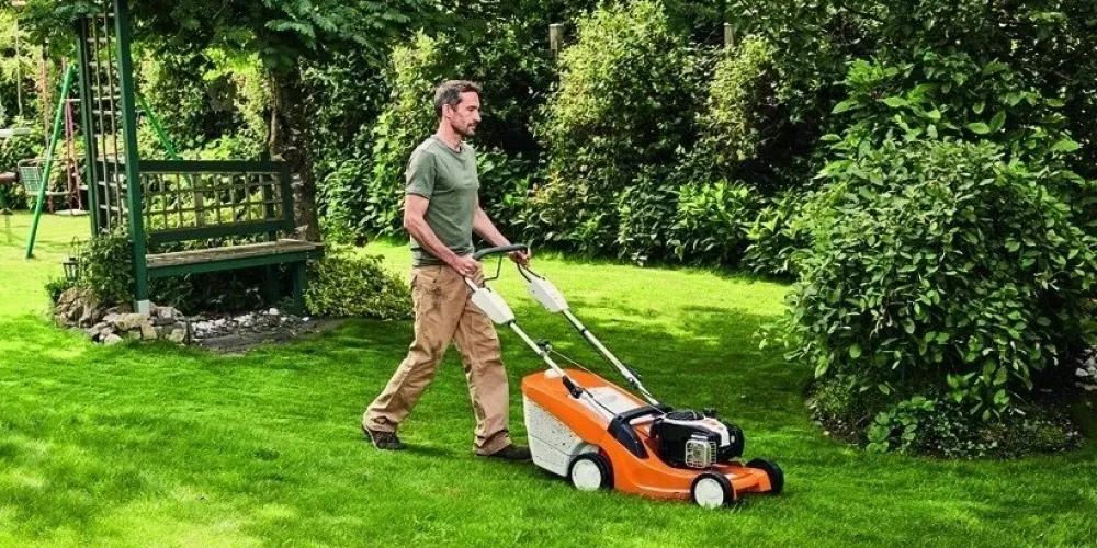 Electric and Battery Lawn Mowers: Differences