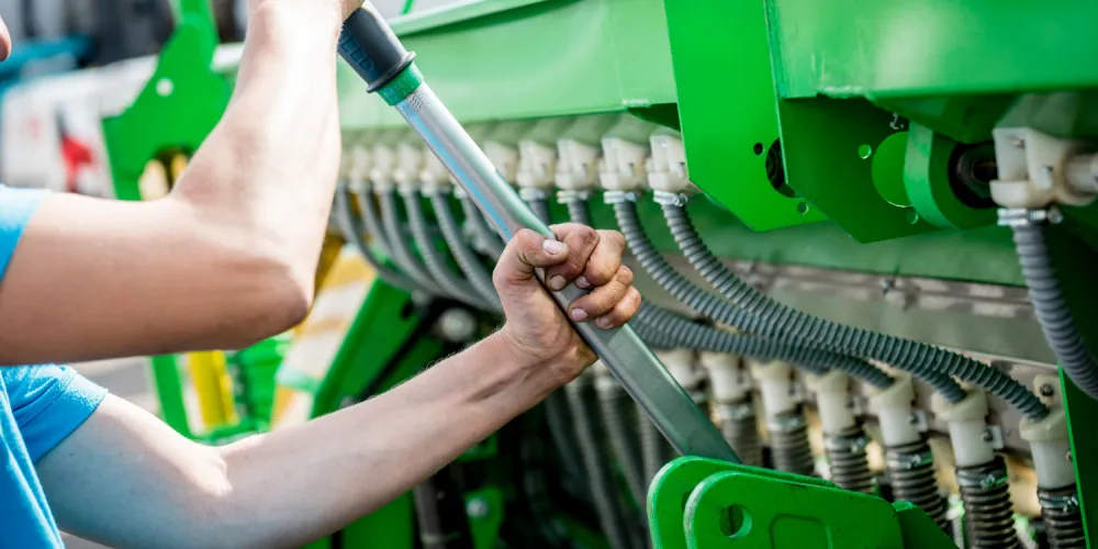 Review: Why "Precision Part" Lasts Longer in Seeders and Sprayers