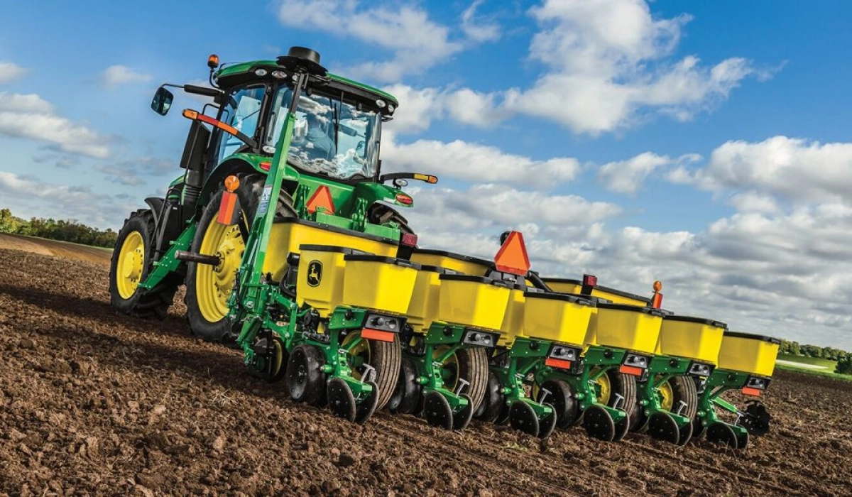 Эффективность использования сеялок для тракторов в мелком и крупном земледелии