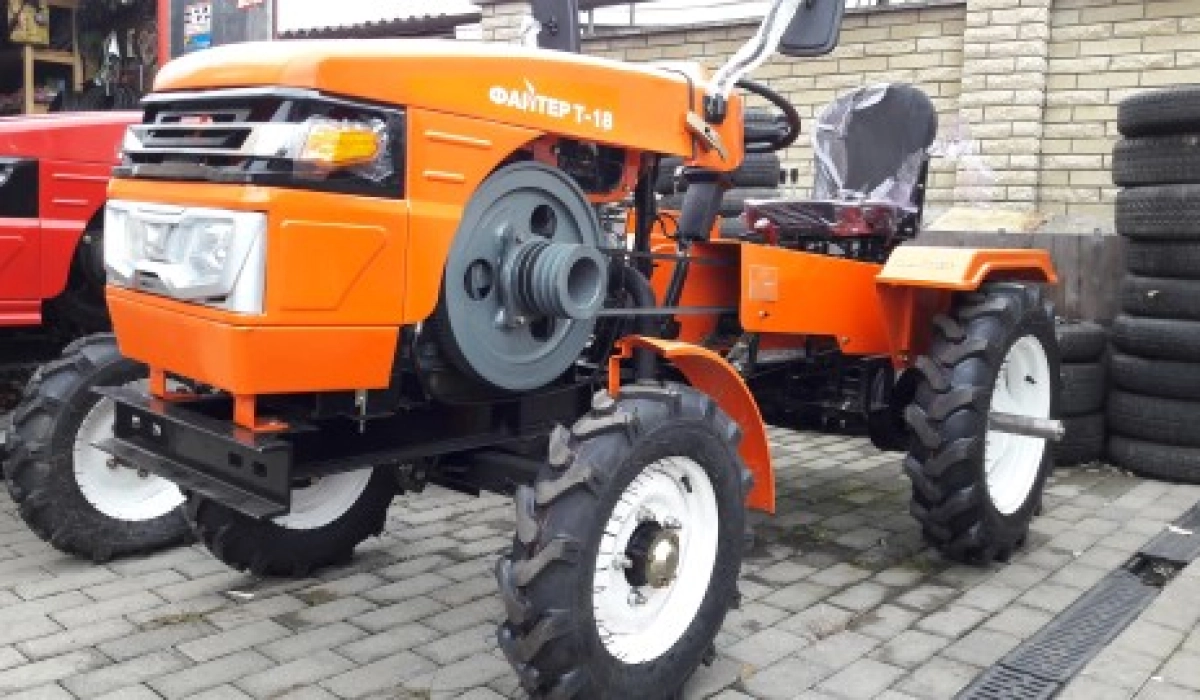 От чего зависит цена на минитрактор