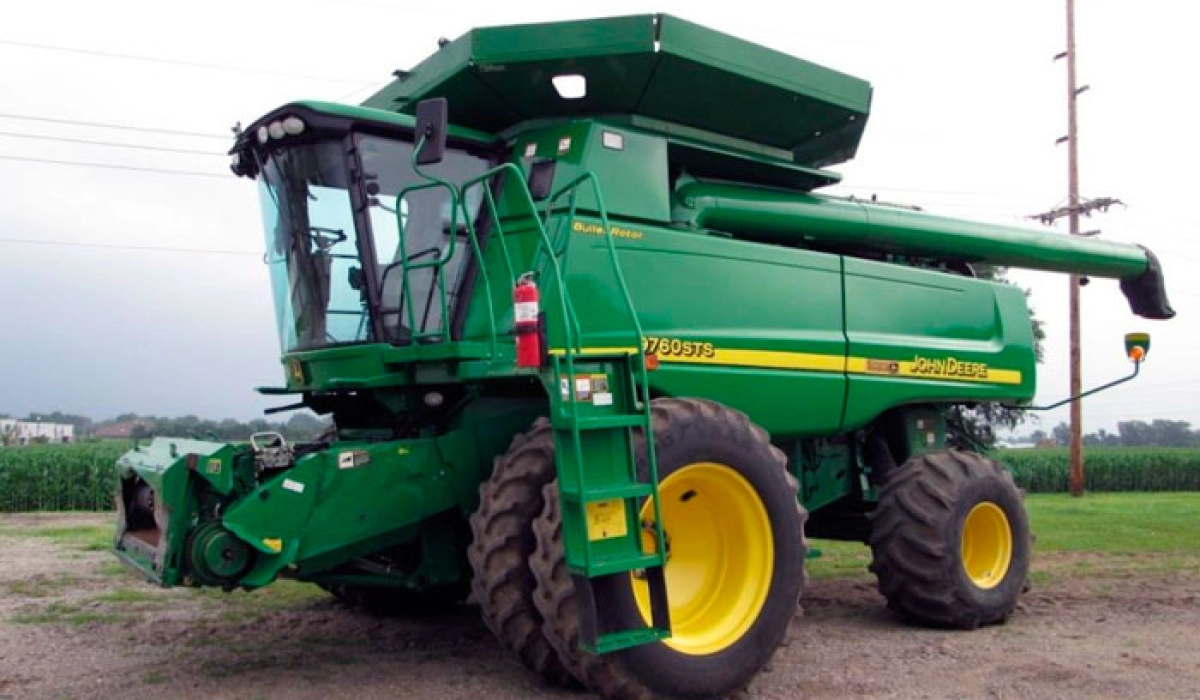 Зерноуборочные комбайны б/у из США: в чем их преимущества