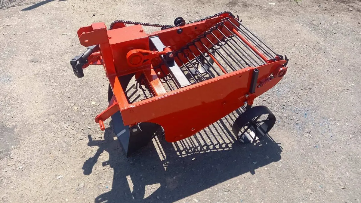 potato digger