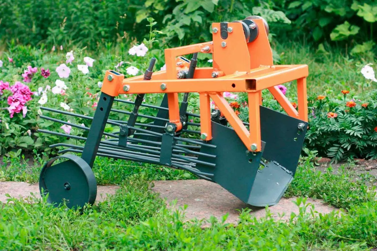 potato digger
