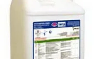 Белая канистра с синей крышкой и этикеткой ТМТД