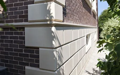 How to decorate the basement of a house from the outside: practical solutions for protection and aesthetics