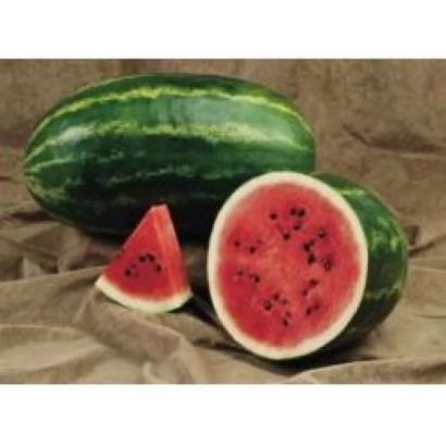 Арбуз Селебрейшн F1: целый плод, разрезанный пополам и долька на коричневой ткани