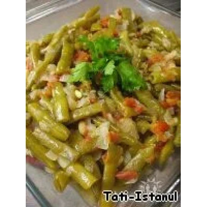 Консервированная фасоль Тон-Истанбул в стеклянной банке с зеленью - ОЛИВКОВАЯ