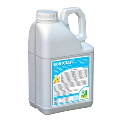 Bottle of fungicide ESCULAP with label - Esculap c.e.