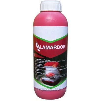 Фунгіцид Ламардор у рожевій пляшці з етикеткою - Ламардор 400FS