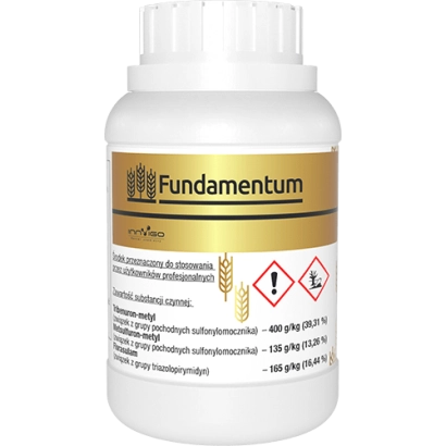 Бутылка с гербицидом Fundamentum - Фундаментум 700, ВГ, гербицид