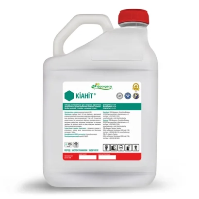 Kianit — herbicide in a white jug with a red cap