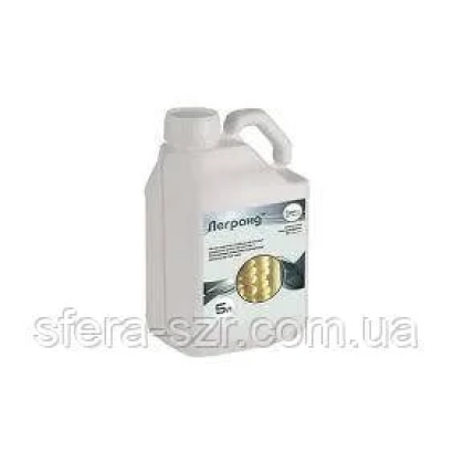 Белая канистра с этикеткой Легранд и изображением зерен