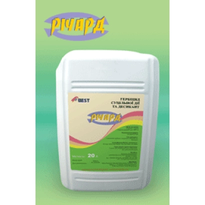 Белая канистра с этикеткой Ричард на зелёном фоне