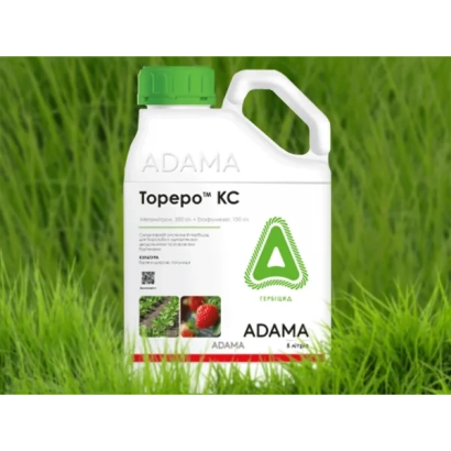 Бутылка гербицида Тореро® KC на фоне травы - Тореро КС