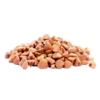 Горка гречки на белом фоне - Любава