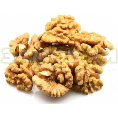 Грецкий орех на белом фоне - Гальчинський