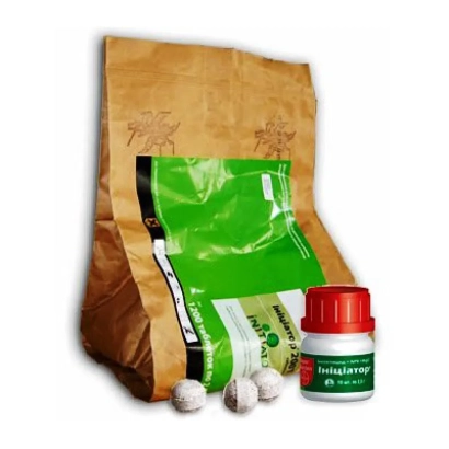 Пакет с препаратом Инициатор 200 Т и флакон с красной крышкой