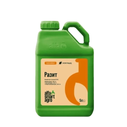 Green jug with label Razit from Alfa Smart Agro