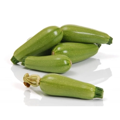 Зеленые кабачки на белом фоне - Киви