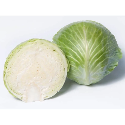 Свежая капуста, нарезанная пополам, на белом фоне - ПРОНКА
