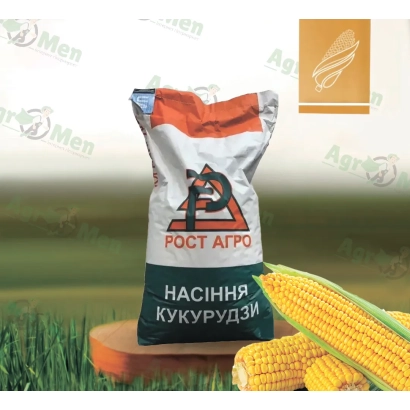 Мешок семян кукурузы РОСТ АГРО на фоне поля - Мелодия
