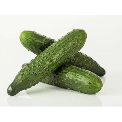 Три огурца на белом фоне - Малахит