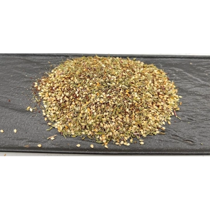 Смесь зерен и трав на темном фоне - Заотар