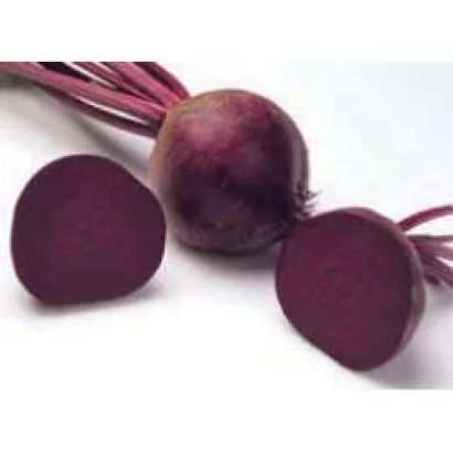 Свекольные корнеплоды с нарезанными дольками на белом фоне - Акела РЦ