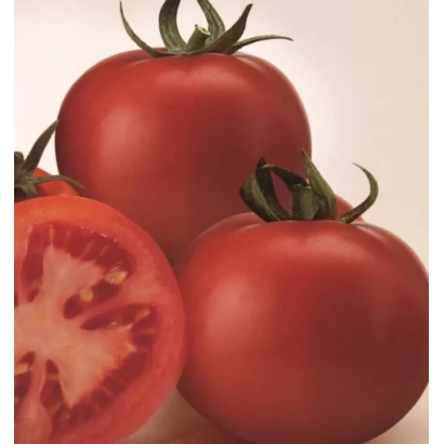 Томаты на белом фоне, один разрезан пополам - СУПЕР СЕТ F1