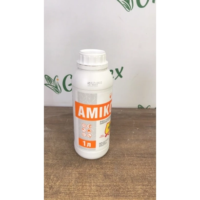 Бутелка добрива AMIX на дерев'яній поверхні - Амікс