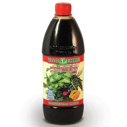 Бутылка с удобрением МИНЕРАЛЬНОЕ на фоне зелени - ОРГАНО-МИНЕРАЛЬНОЕ УДОБРЕНИЕ "ЭКОСОЙЛ-А"