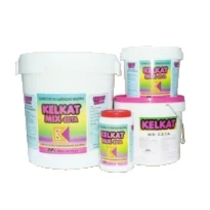 Белая канистра с этикеткой KELCAT MIX-CALCIUM и дополнительные упаковки - Келкат Микс-Кальций