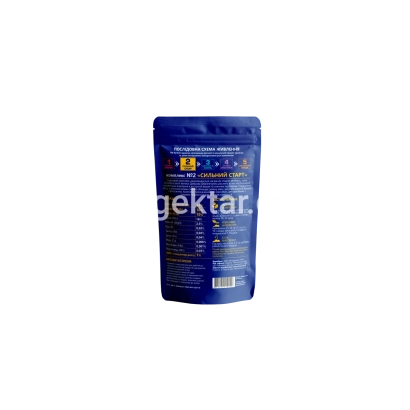 Синий пакет удобрения Силач с этикеткой на белом фоне