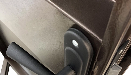 Применение технологий изоляции входных дверей в аграрных постройках.