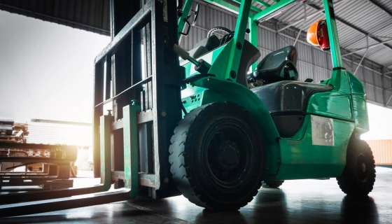 Diesel or Electric Forklift: Which Is Better for a Farm?