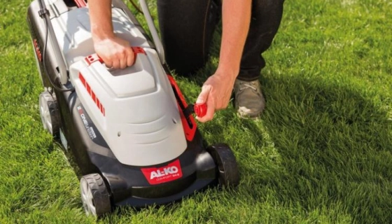 Выбор газонокосилки: все параметры современных колесных моделей