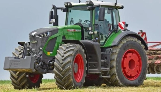 Особенности обслуживания аккумулятора трактора