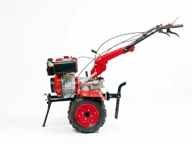 Weima WM1100BE walk-behind tractor on a white background