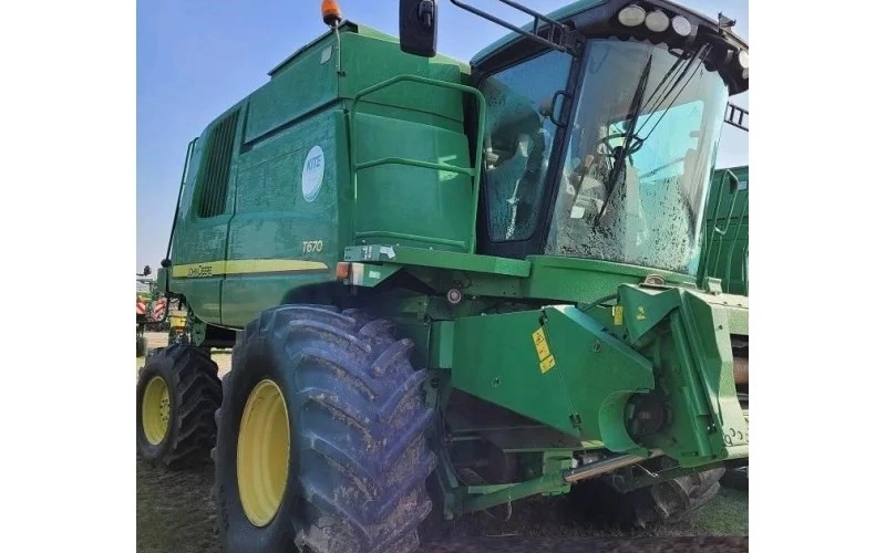 Як правильно вибрати сільгосп шини для комбайнів та іншої техніки