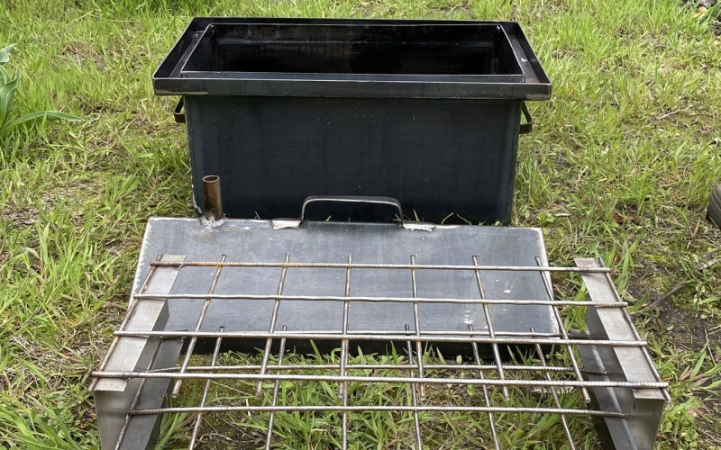 Як вибрати домашню коптильню?