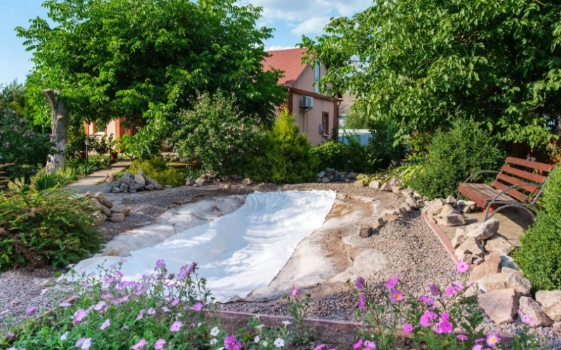 Геомембрана для водоемов: как предотвратить утечку воды и сохранить экосистему