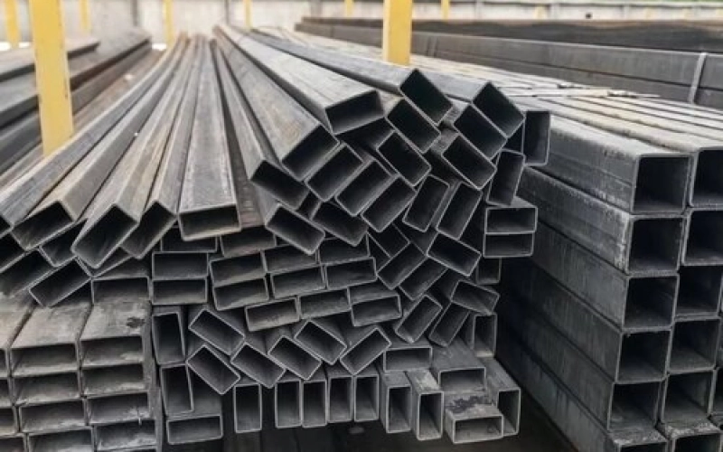 Профільна труба: види, застосування та вибір