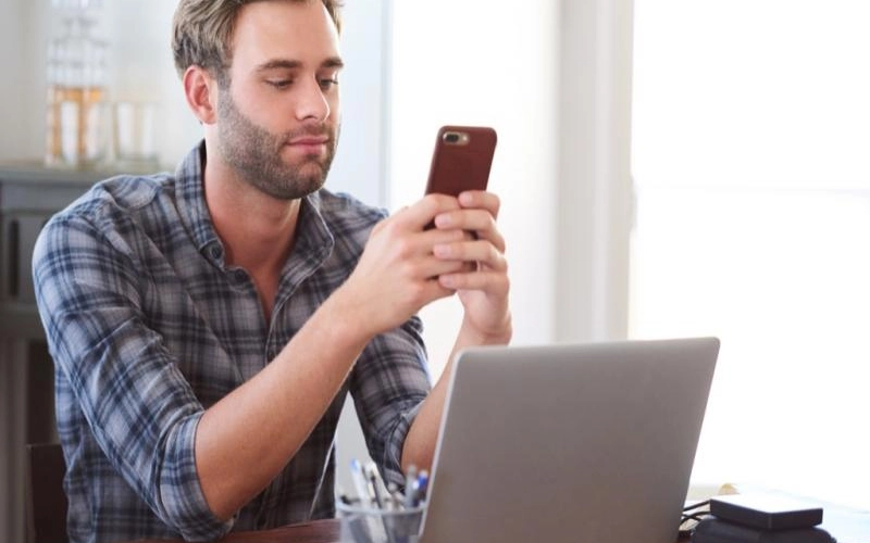 Онлайн система платежей: оплати счета прямо в телефоне!